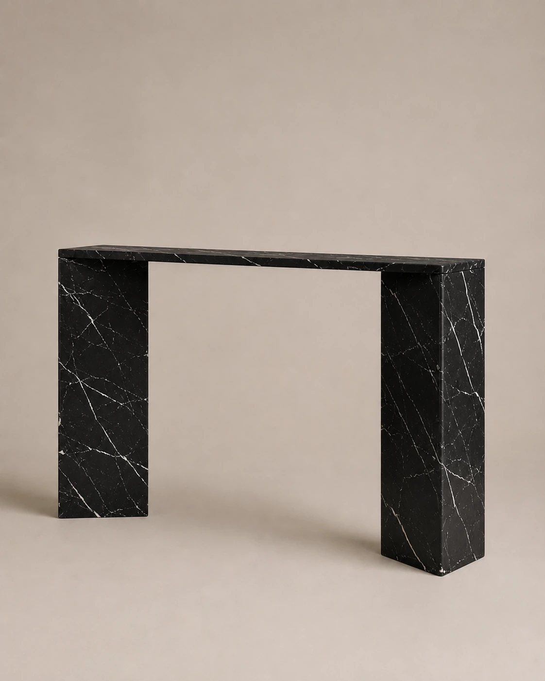 The Solenne in Nero Marquina